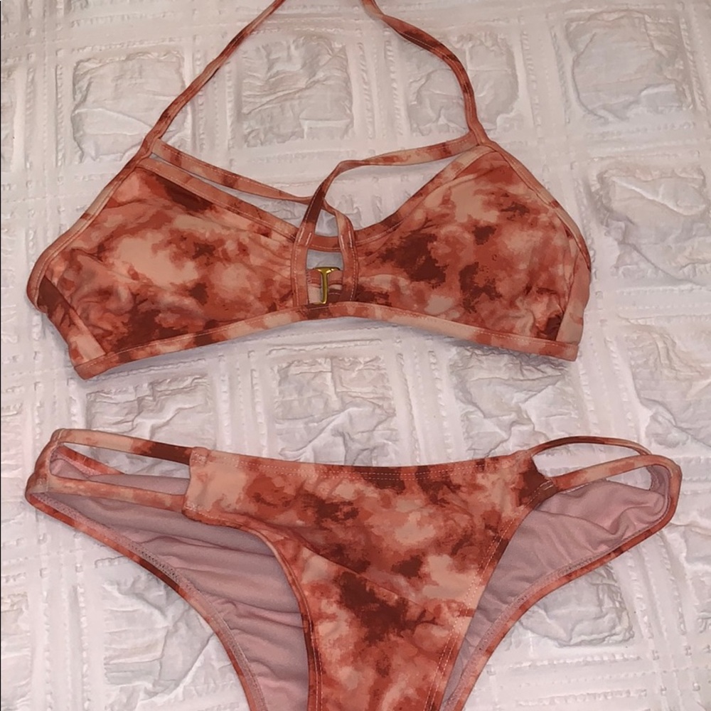 Bathing suit